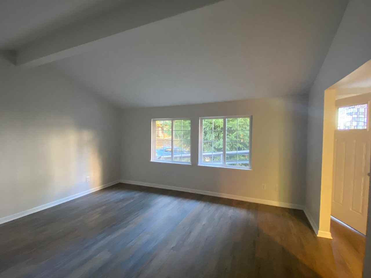 7100 Lincoln Park Way Sw - Photo 3 of 8