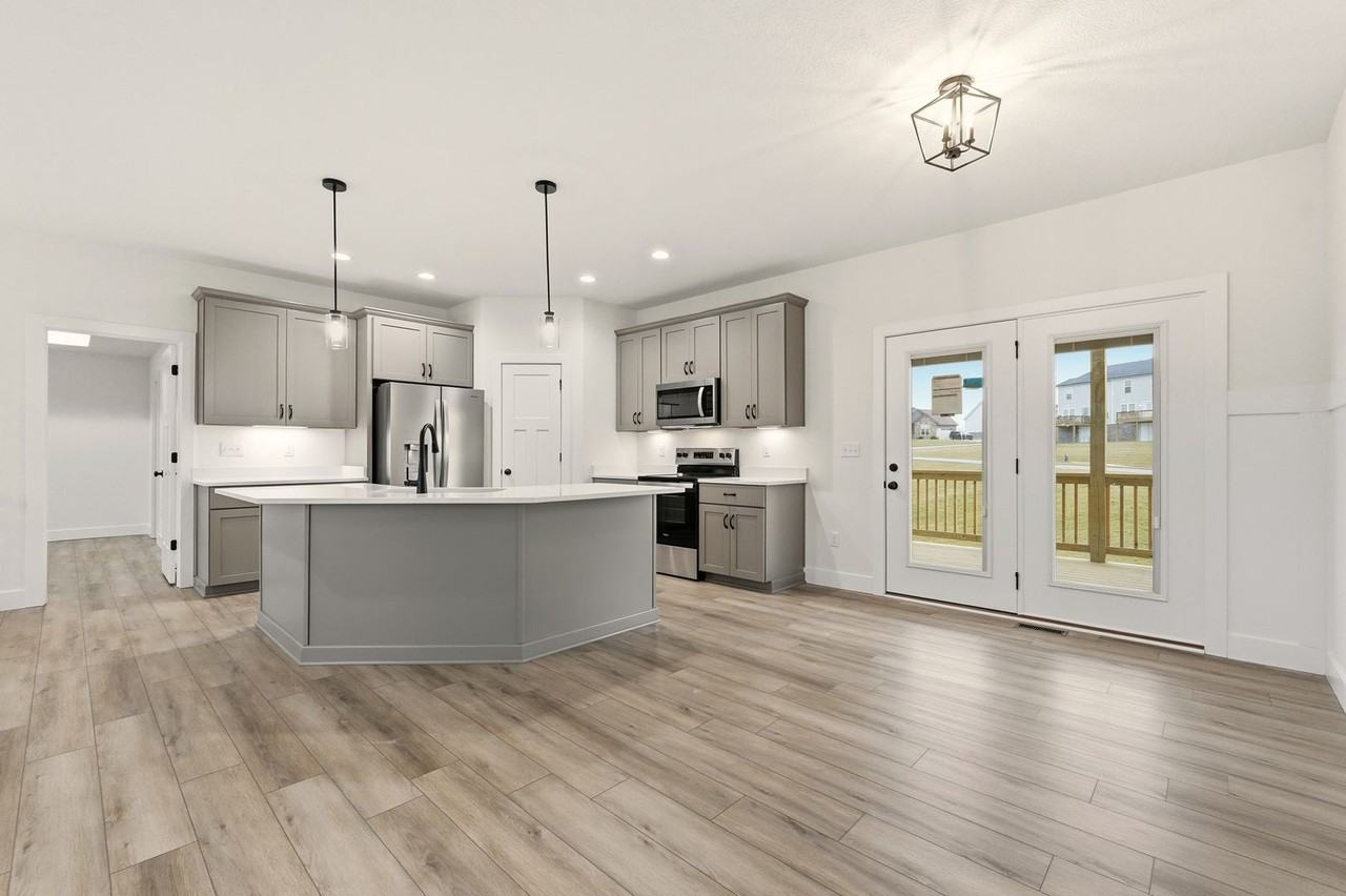 57 D Wayne Cir - Photo 5 of 15