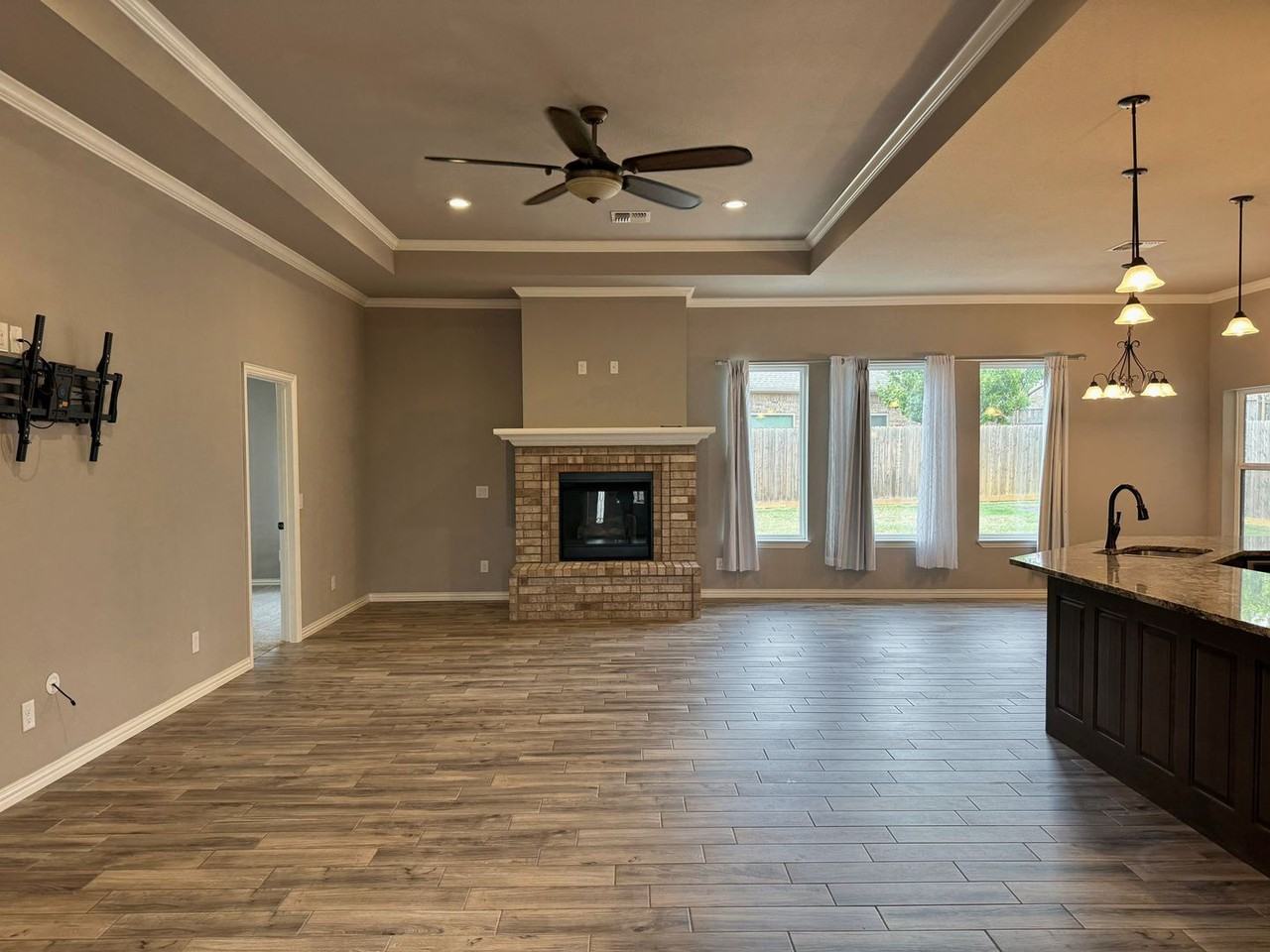 1724 Shoal Creek Dr - Photo 5 of 48