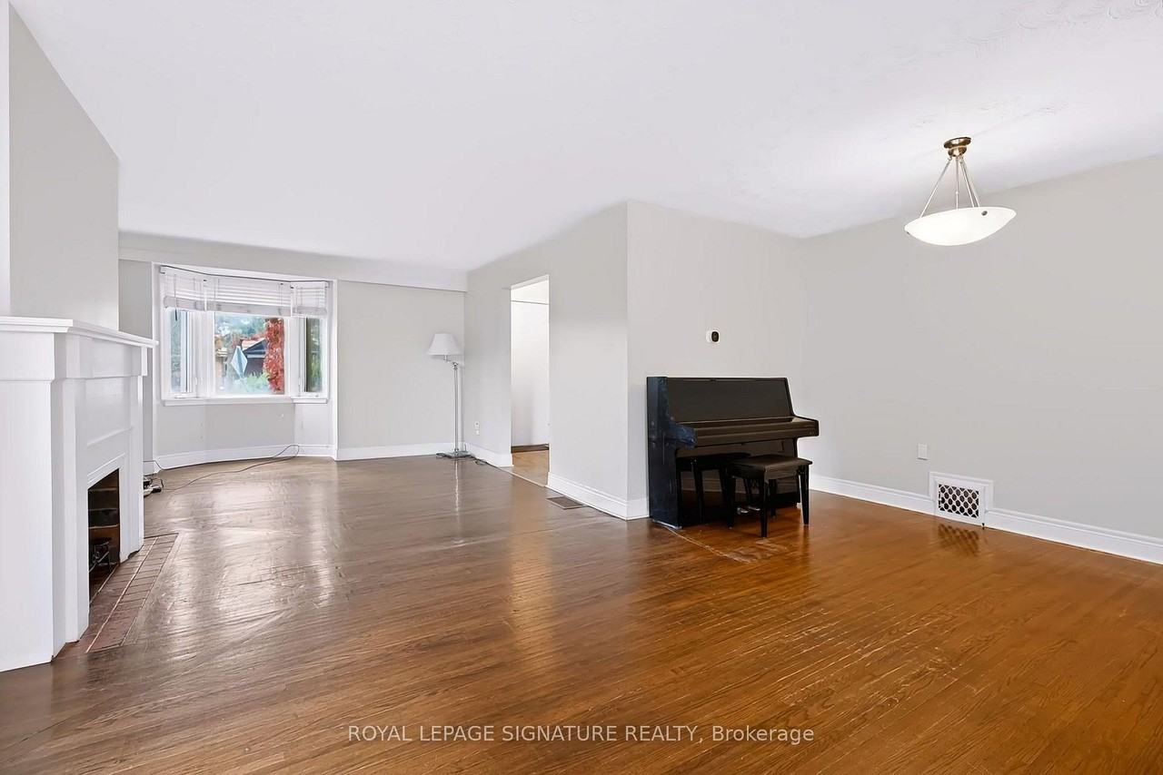 395 Glenholme Avenue - Photo 4 of 20