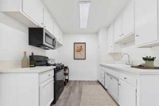 Cedar Court Apartments - Photo 1 of 1
