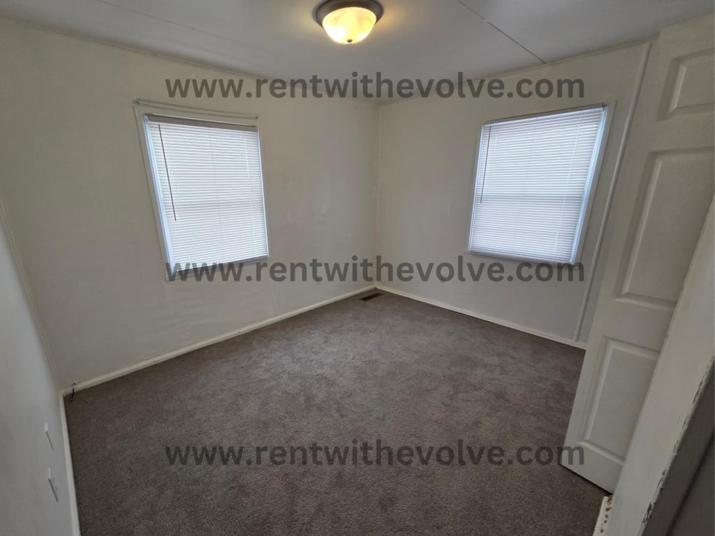 612 E Dunn Ave - Photo 4 of 10
