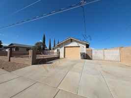 featured image of 3329 Cypress St
