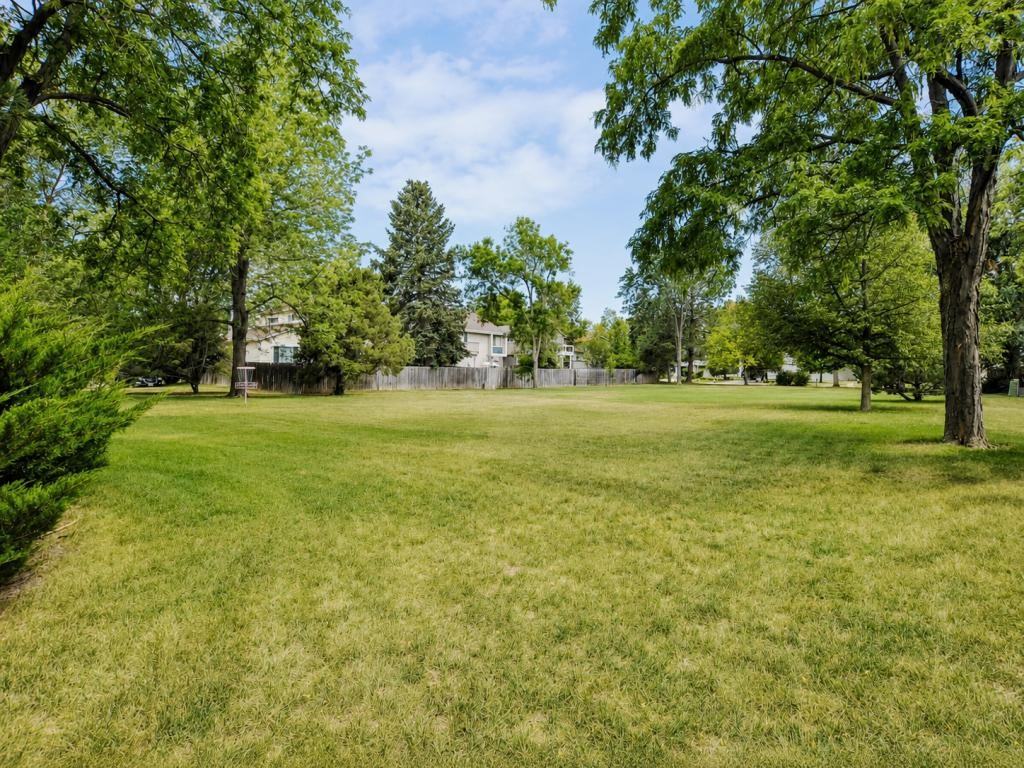 1428 Glenda Ct - Photo 3 of 42