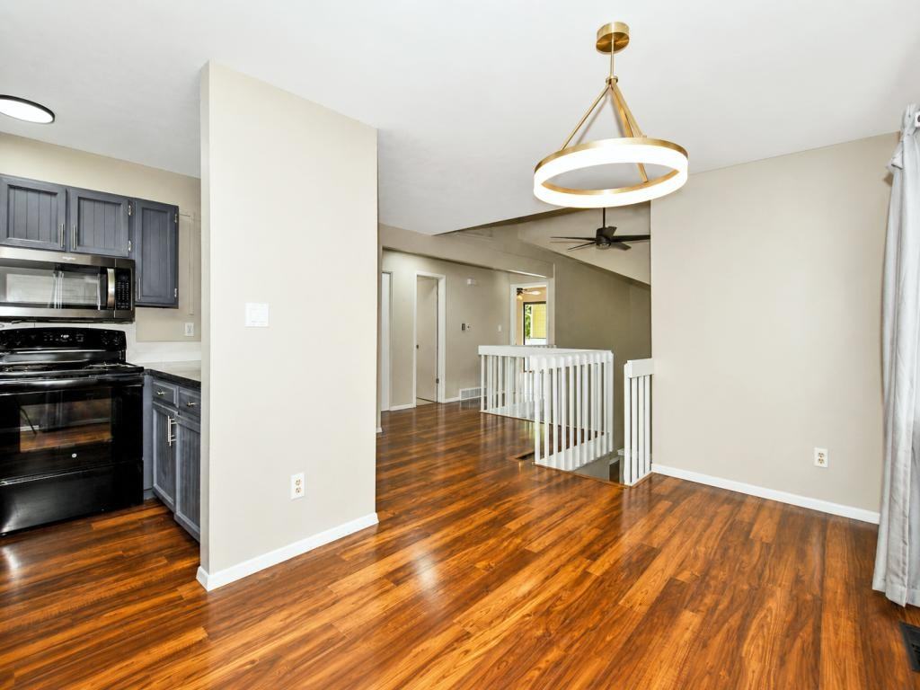 1428 Glenda Ct - Photo 7 of 42