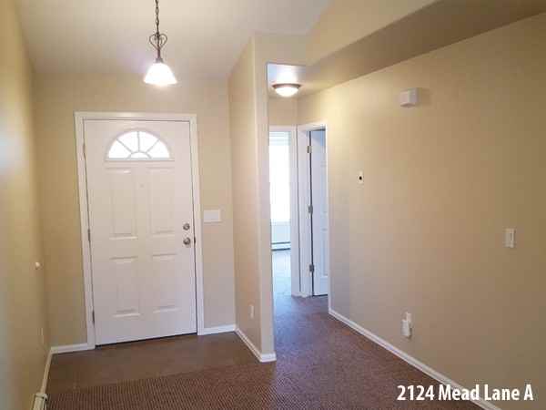 2124 Mead Ln - Photo 2 of 20