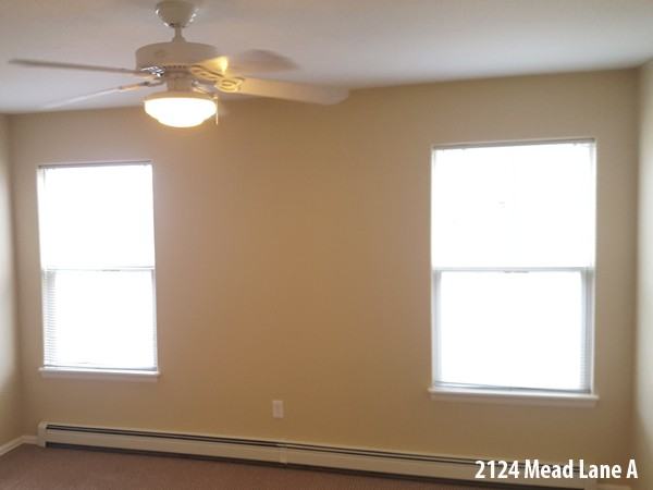 2124 Mead Ln - Photo 3 of 20