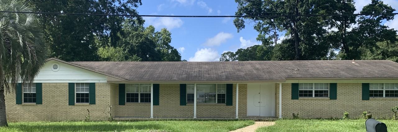 5842 Joy Dr S - Photo 2 of 16