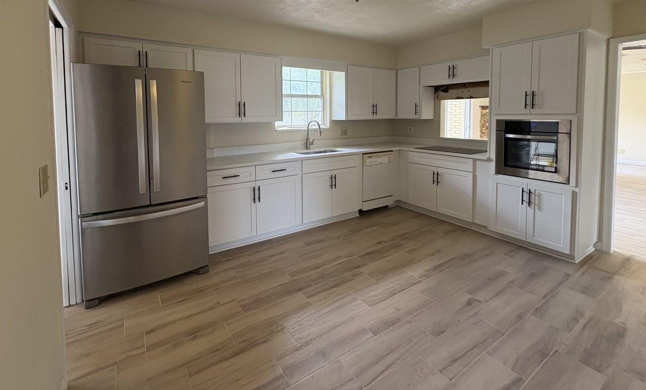 5842 Joy Dr S - Photo 3 of 16