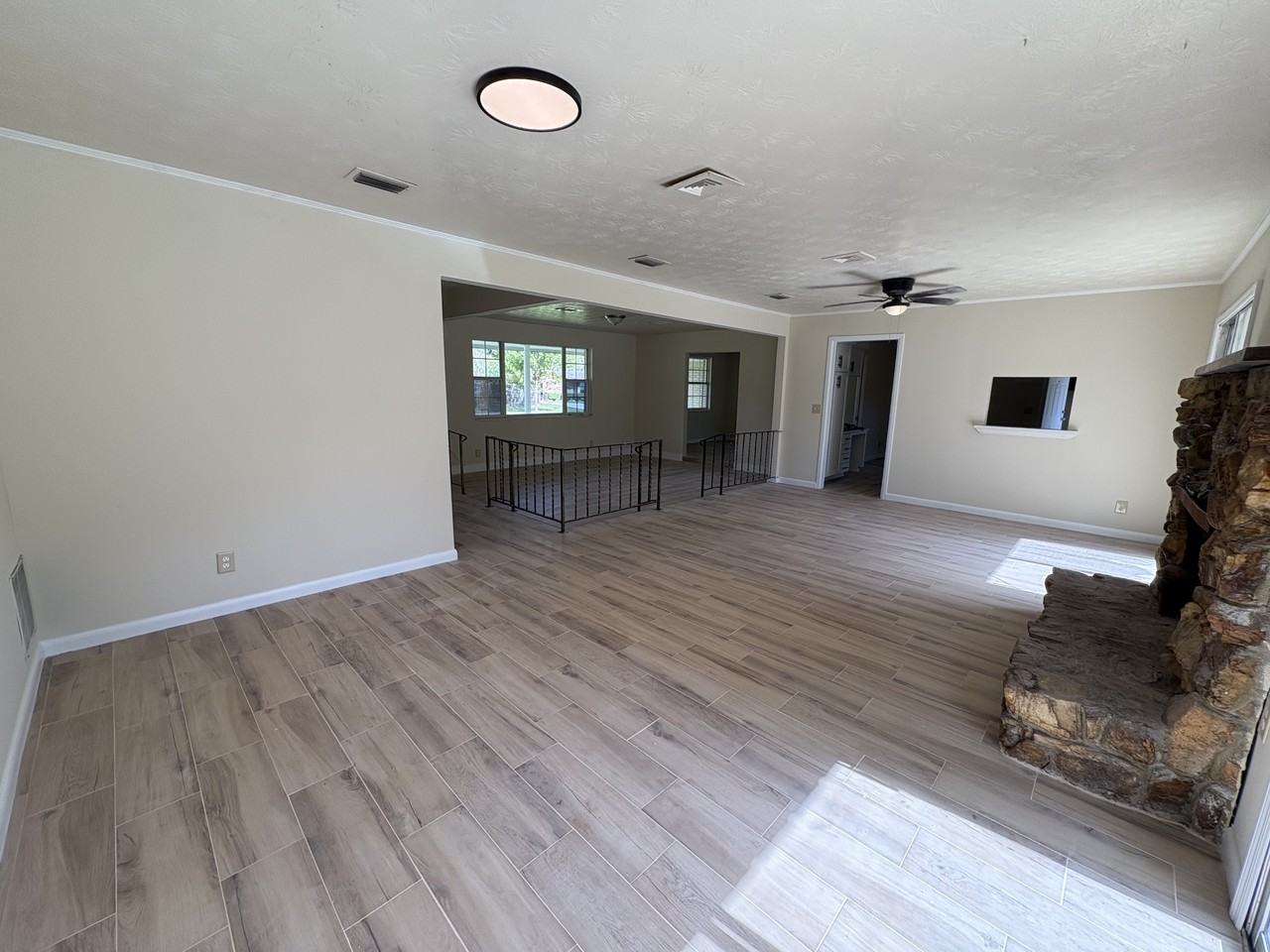 5842 Joy Dr S - Photo 5 of 16