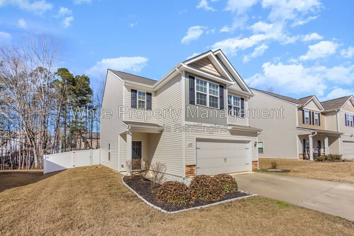 6209 Purbeck Way - Photo 2 of 20