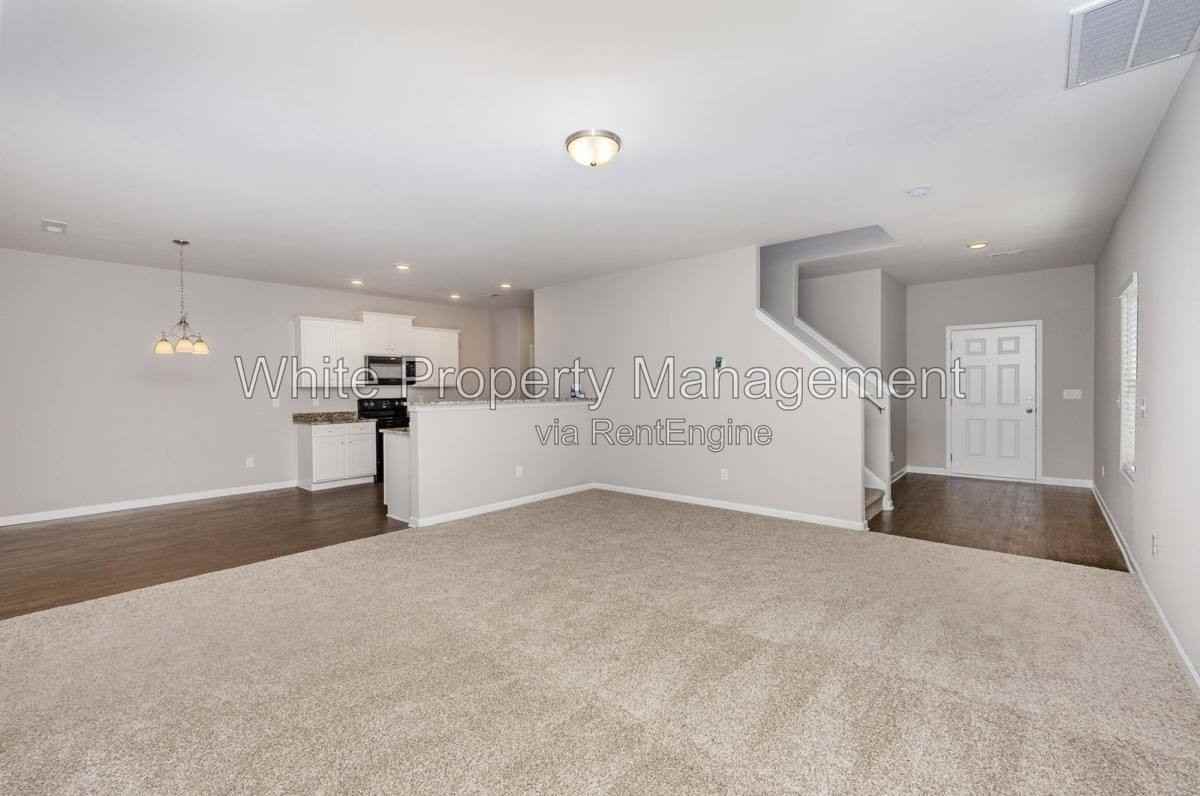 6209 Purbeck Way - Photo 5 of 20