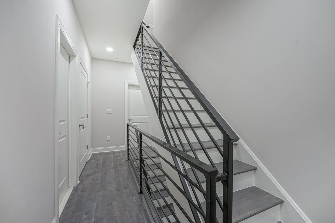 1825 N 17th St #2 - Photo 2 of 5