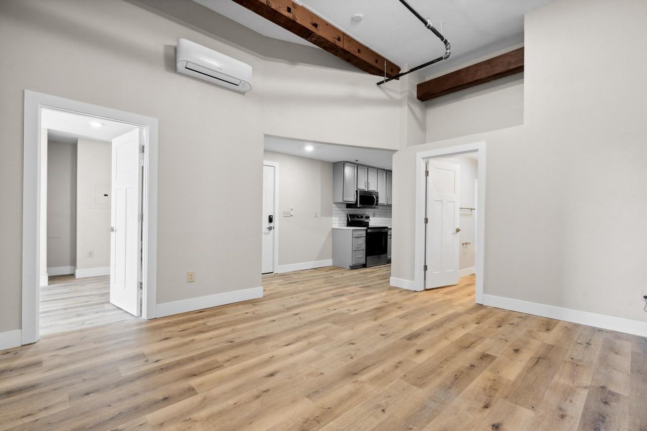 121 Public Sq #6 - Photo 3 of 14