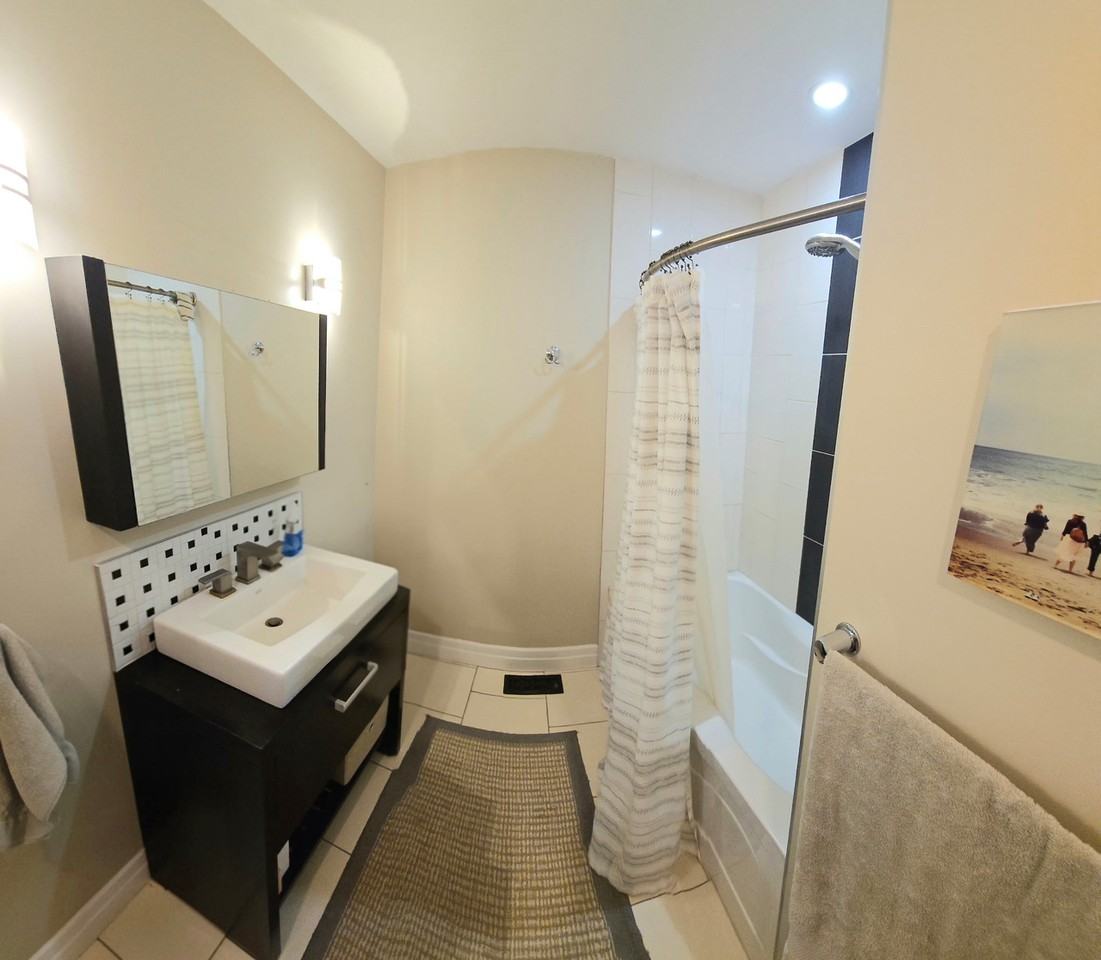 131 Burton Ave - Photo 5 of 9
