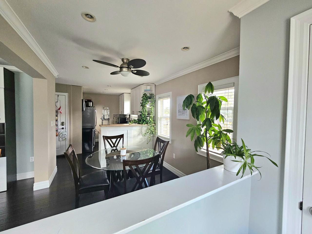 131 Burton Ave - Photo 3 of 9