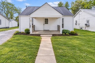 201 Eastview Dr - Photo 1 of 1