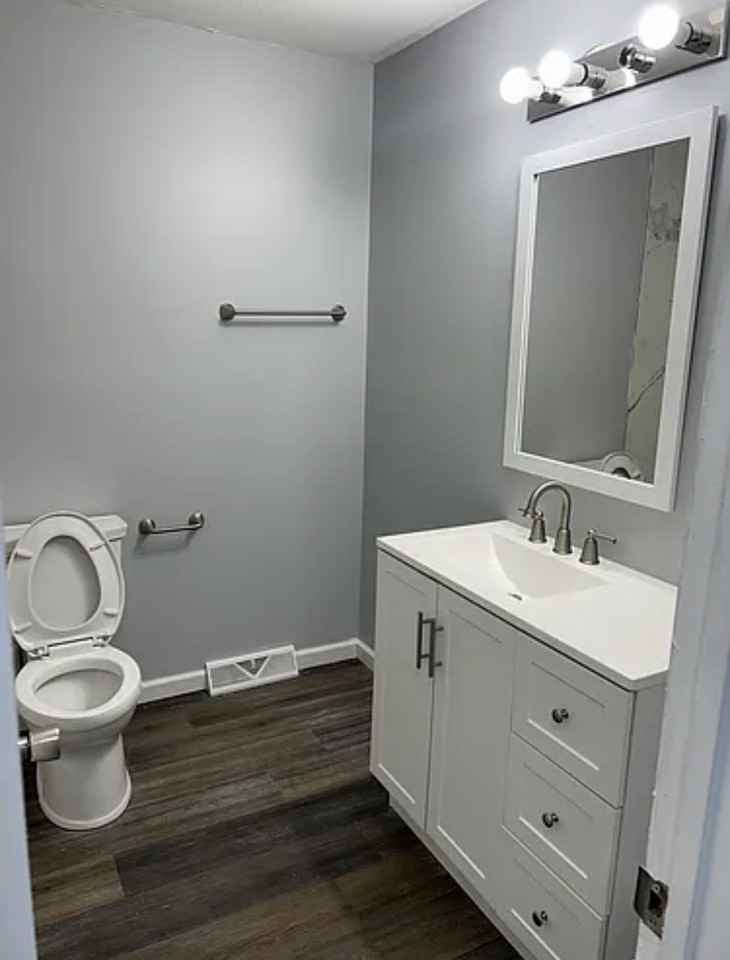 516 Virginia Ave #C - Photo 6 of 9