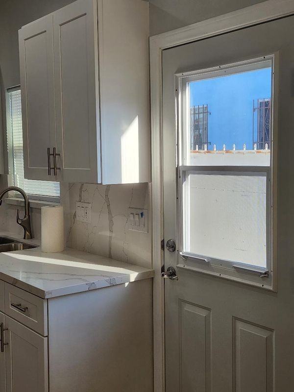11235 Elm St - Photo 4 of 11