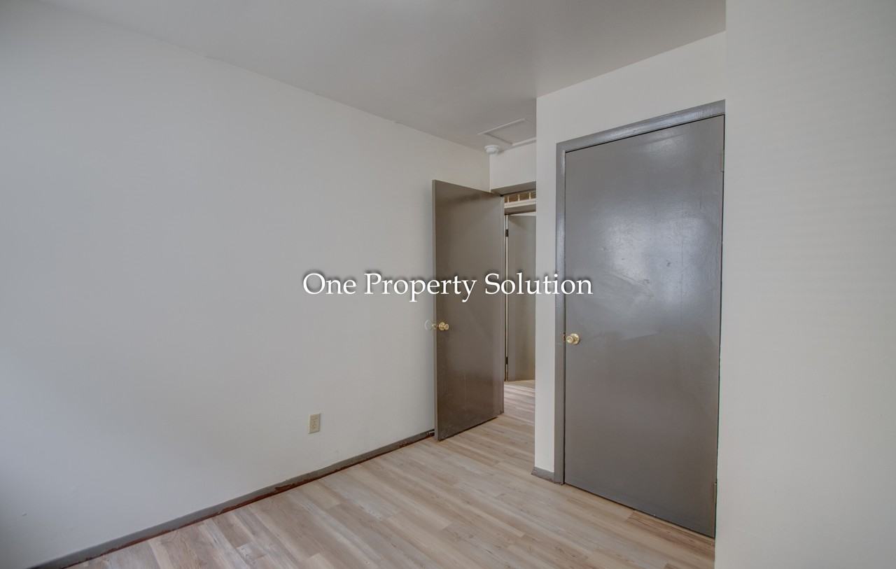 1147 Logan St #1 - Photo 6 of 20