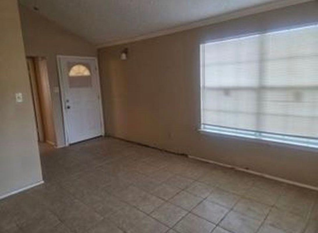 10046 Ridgecoral Dr - Photo 5 of 15