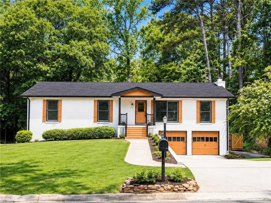 1572 Darwen Ln - Photo 2 of 30