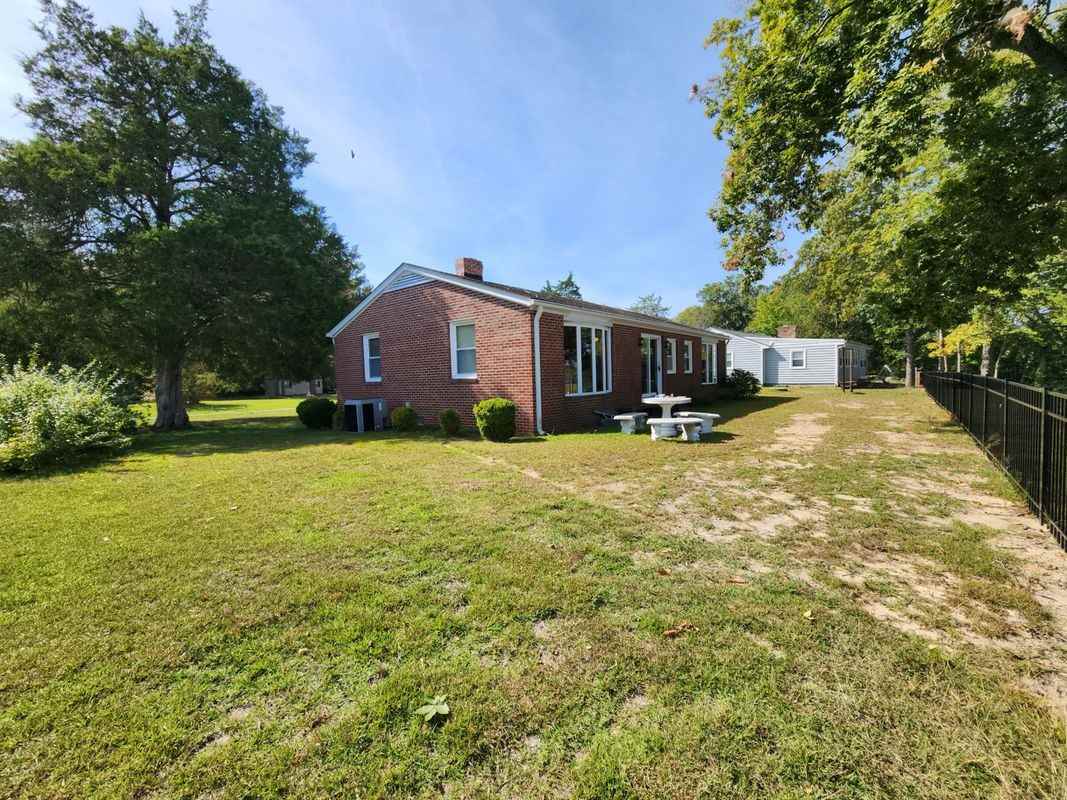 94 Horse Landing Ct - Photo 4 of 33