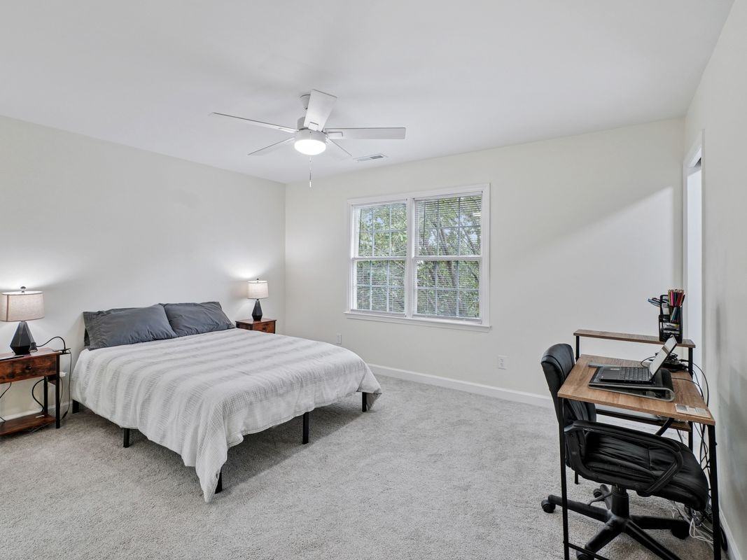 8424 Eagle View Dr - Photo 4 of 40