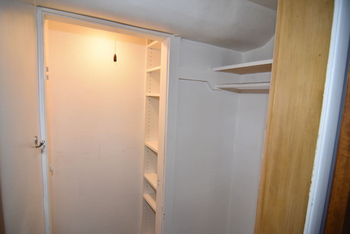 682 N Main St ##B - Photo 3 of 16