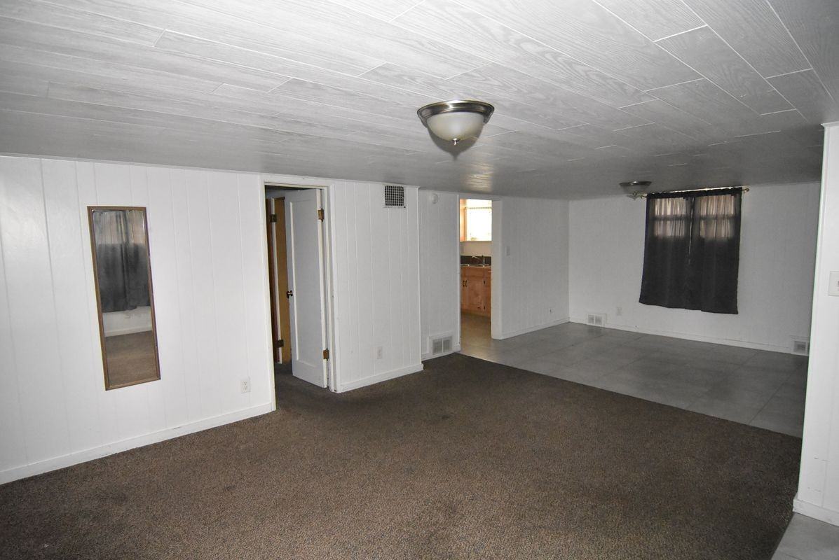 682 N Main St ##B - Photo 6 of 16