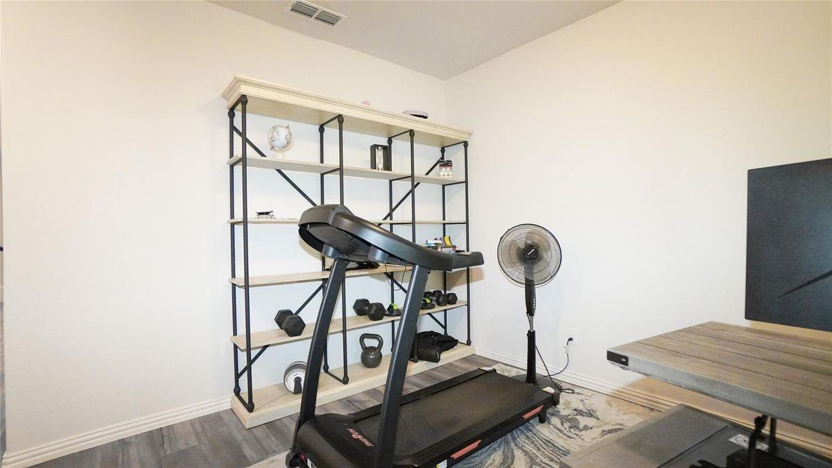 1128 Enchanted Rock Ln - Photo 5 of 12