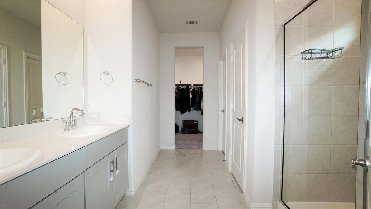 1128 Enchanted Rock Ln - Photo 7 of 12