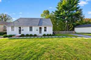 featured image of 221 Meadows End Rd ##219