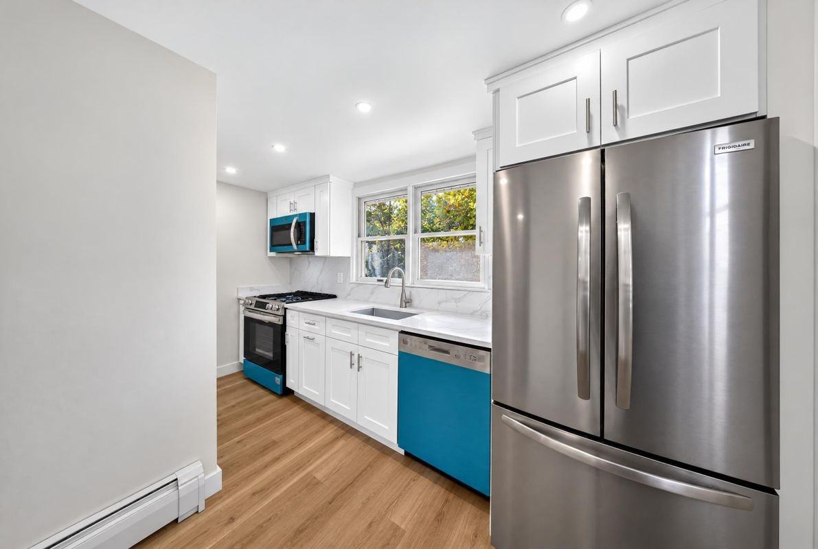 221 Meadows End Rd ##219 - Photo 4 of 19