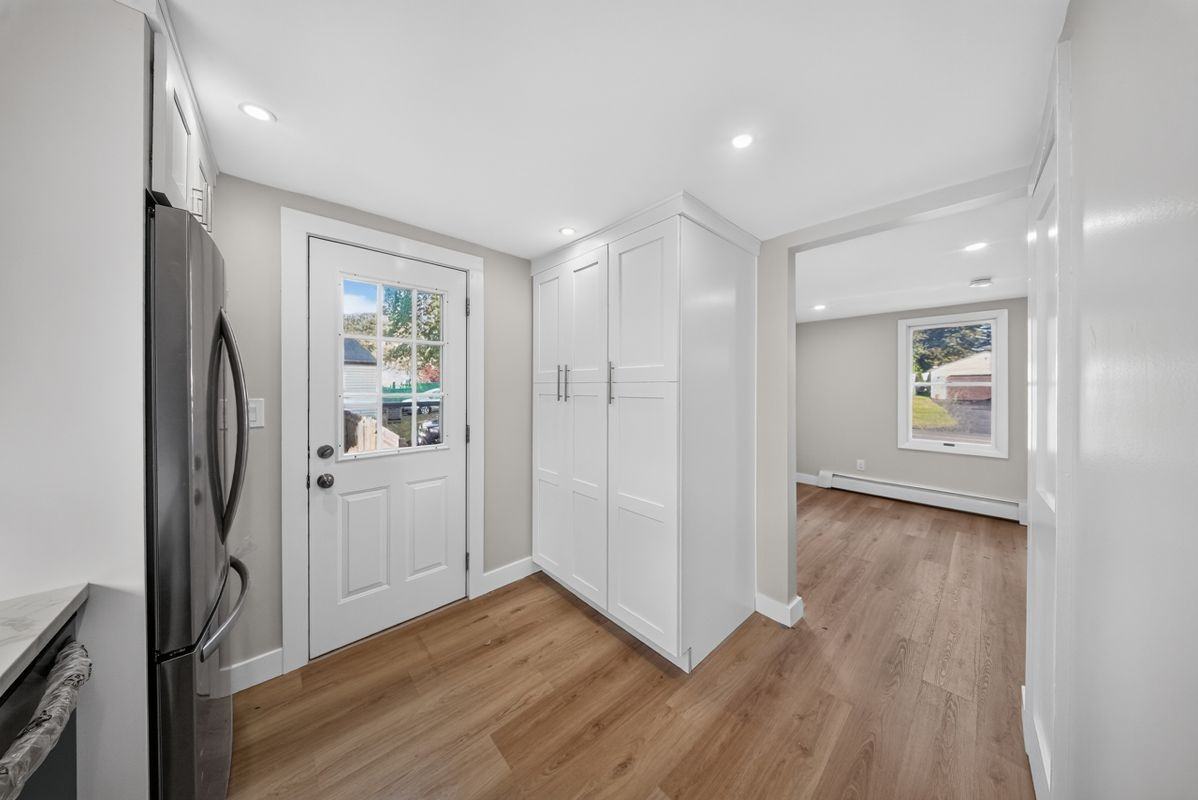 221 Meadows End Rd ##219 - Photo 6 of 19