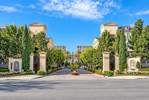 featured image of 3352 Watermarke Pl