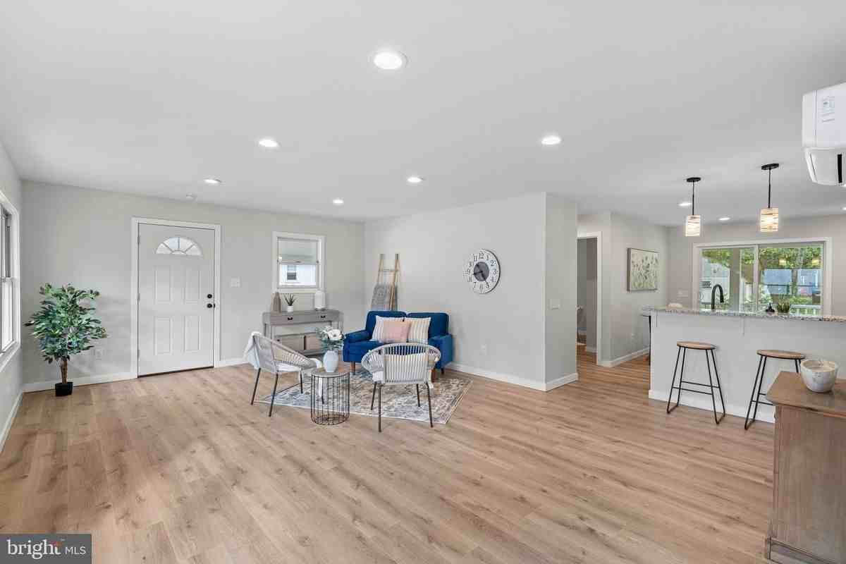 113 S Swartley St - Photo 3 of 3