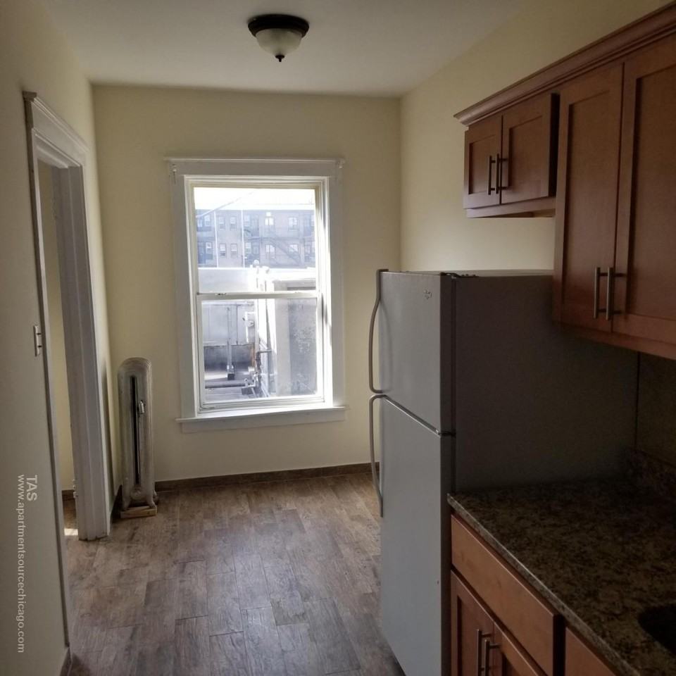 2712 N Milwaukee Ave #208 - Photo 3 of 7