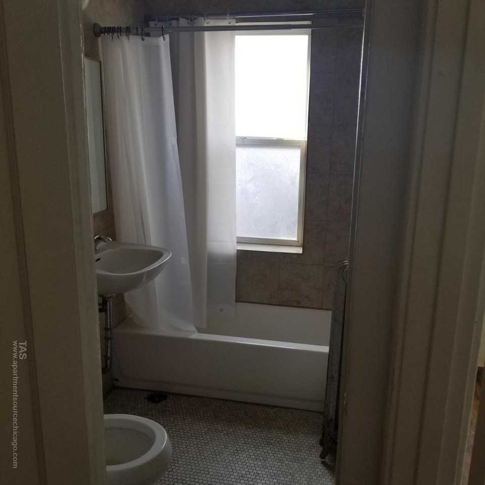 2712 N Milwaukee Ave #208 - Photo 5 of 7
