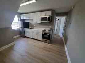 818 S Broom St #1B - Photo 1 of 1