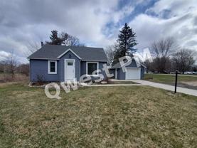 6315 Knapp St Ne - Photo 1 of 1