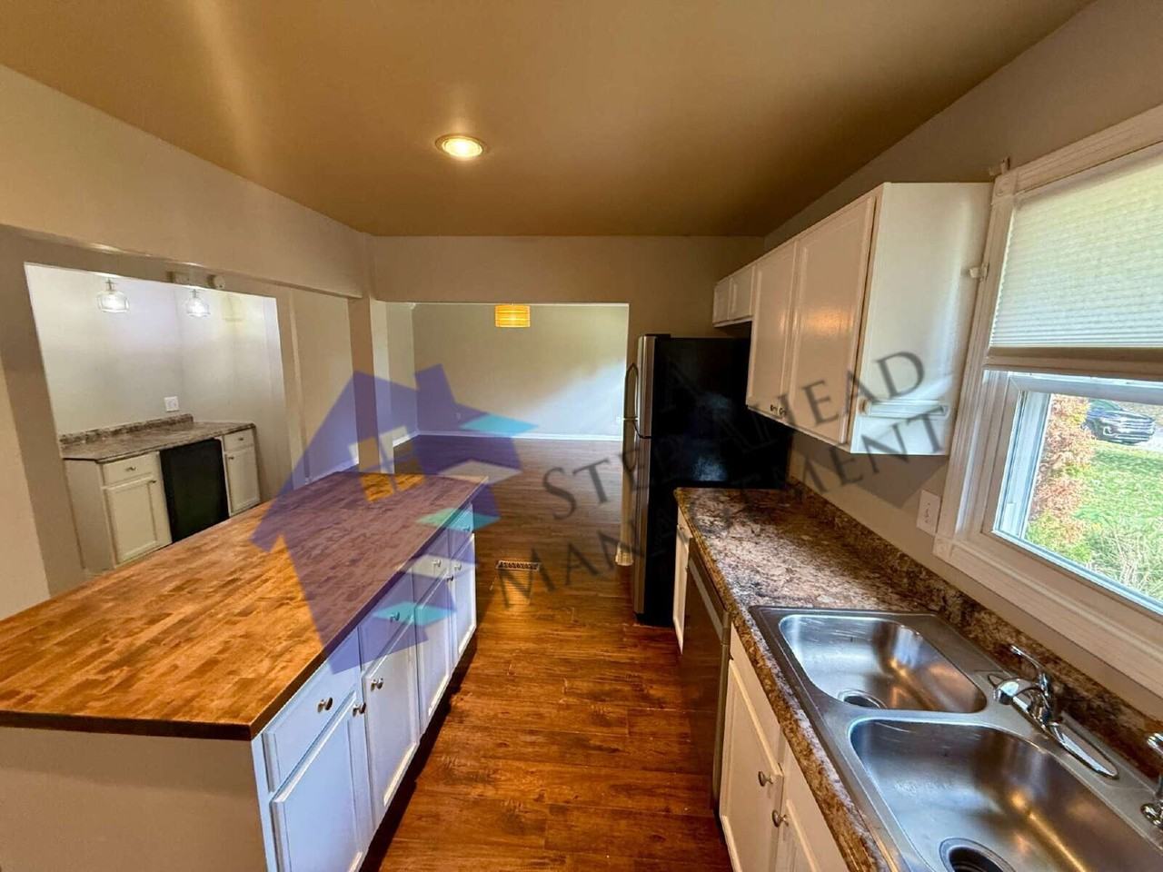 640 Lindenwood Dr - Photo 5 of 22