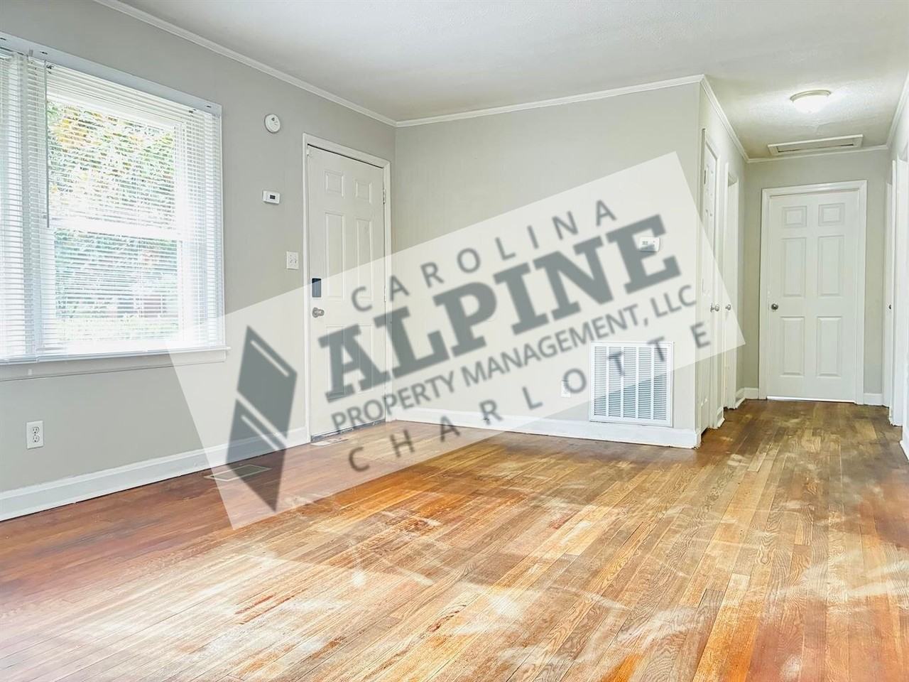 4614 Morgan St - Photo 7 of 22