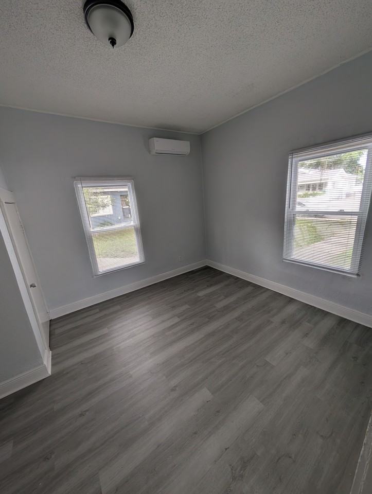 3511 N 12th St #3 - Photo 2 of 8