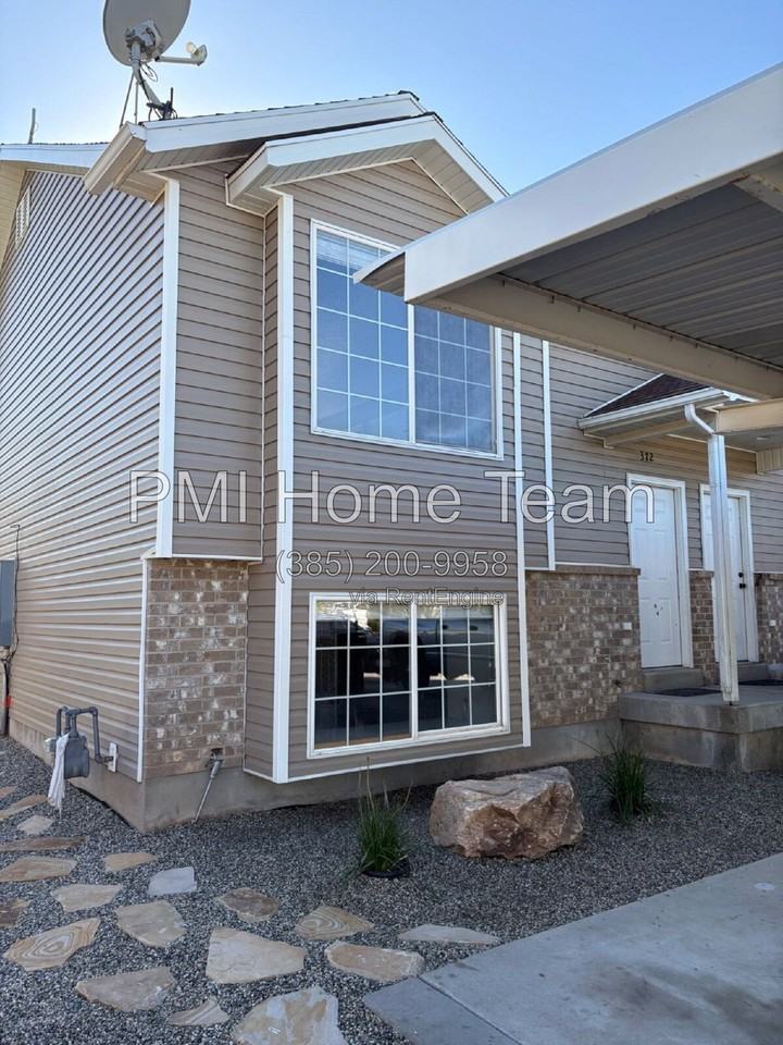 372 Madison Ave - Photo 2 of 25