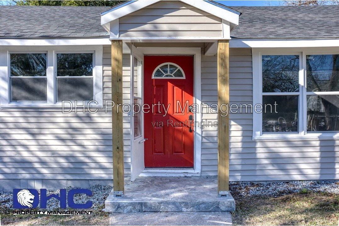 4009 3rd Ave - Photo 4 of 34
