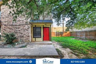 800 Bluebonnet Dr #D - Photo 1 of 1
