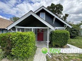featured image of 3315 E Grandview Ave