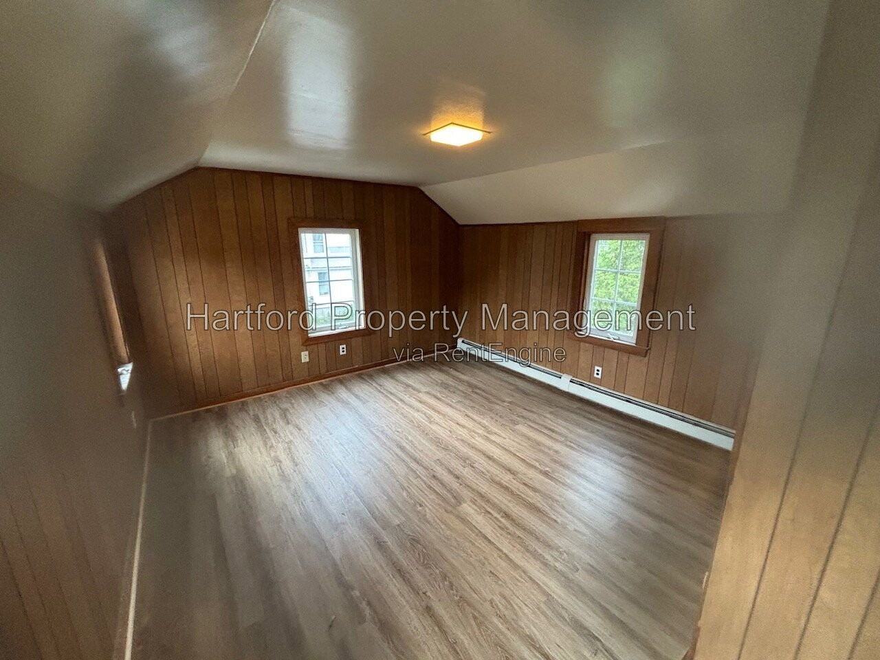 227 Main St #B - Photo 6 of 11