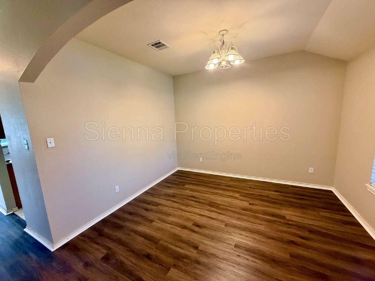803 Encanto Dr - Photo 2 of 28
